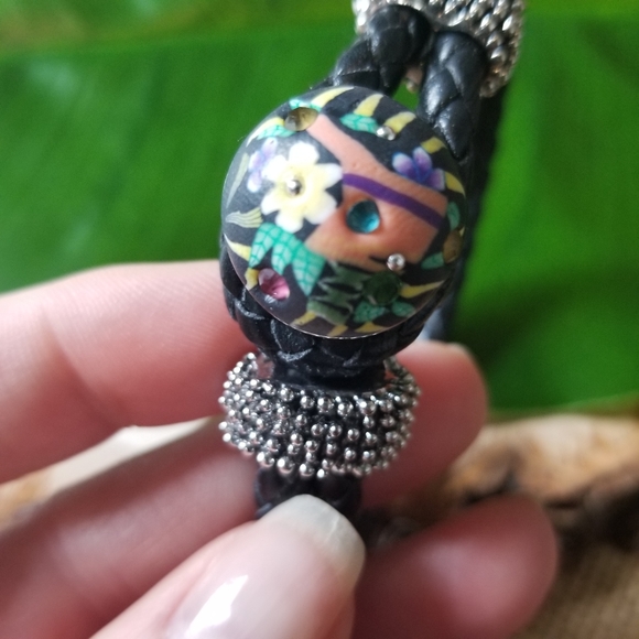 Braided leather cuff Bracelet - Picture 4 of 7